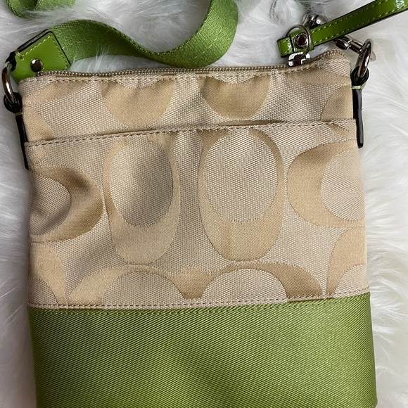 Coach tan and green adjustable crossbody - Picture 4 of 4